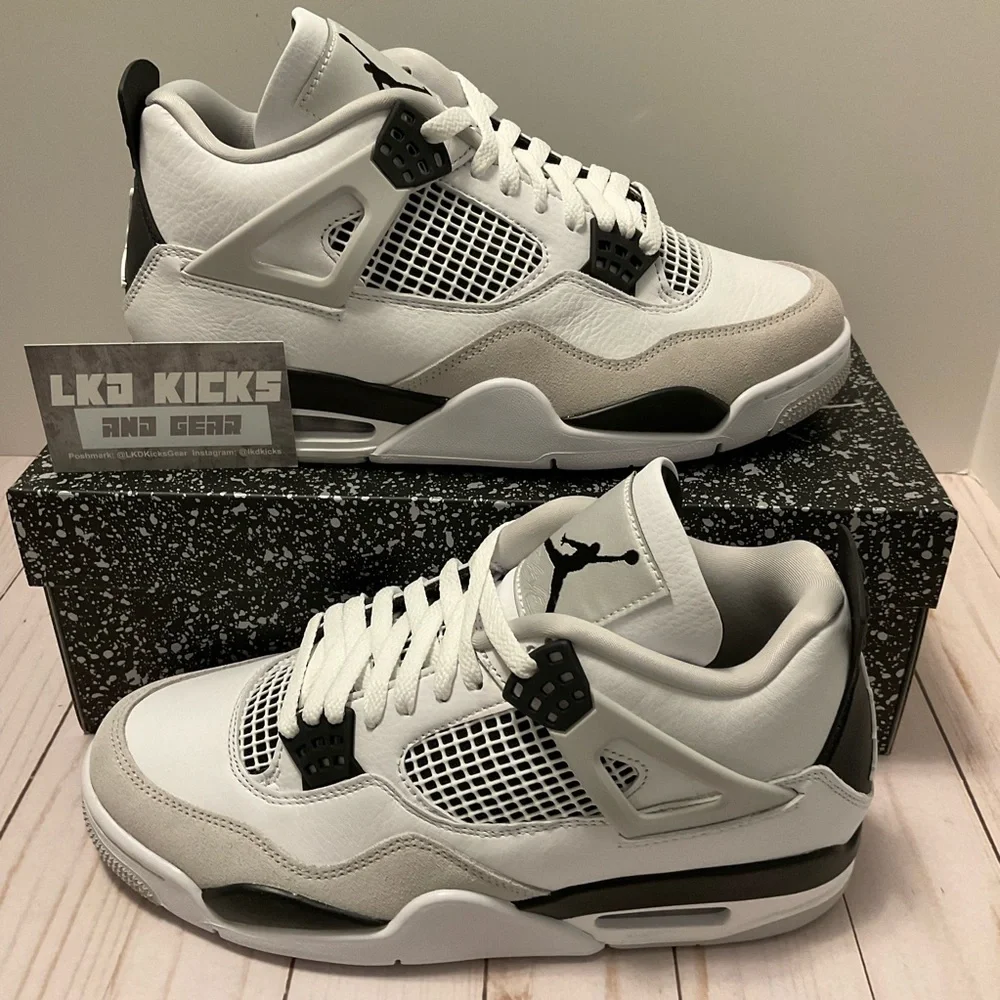 Jordan 4 Retro Military Black - Picture 1 of 5